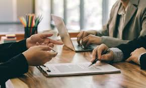 How an Employment Law Attorney in Royal Oak Can Help You Resolve Workplace Disputes