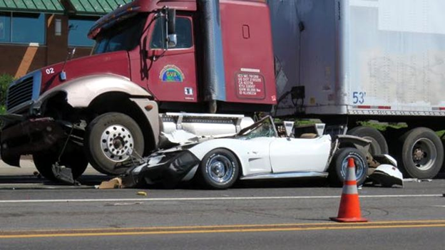 Why You Need a Law Firm for 18-Wheeler Car Crashes in Corpus Christi