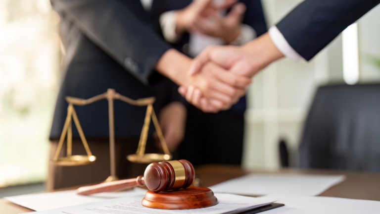 Top Reasons to Hire a Criminal Defense Lawyer After an Arrest