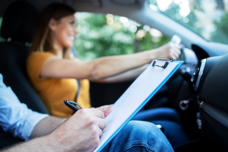 5 Road Rules to Know Before You Take a G1 Practice Test